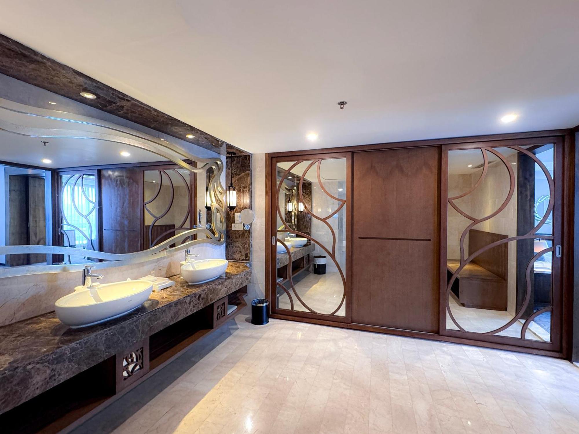 Hotel Crowne Plaza Bandung, An Ihg